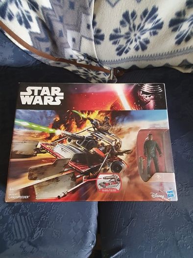 Star Wars The Force Awakens Desert Landspeeder and Finn action figure