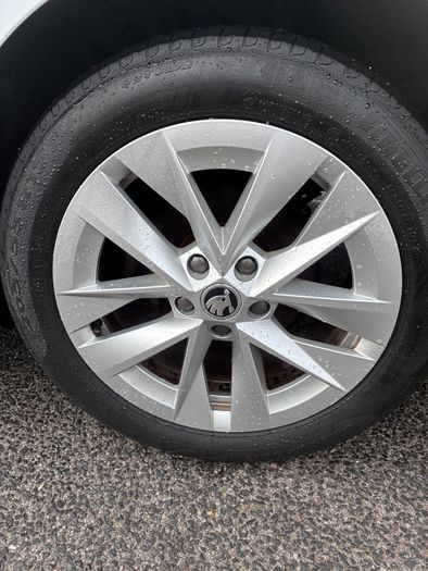 Original 17inch Skoda Alloys