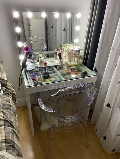 Hollywood Style Vanity Dressing Table with Mirror