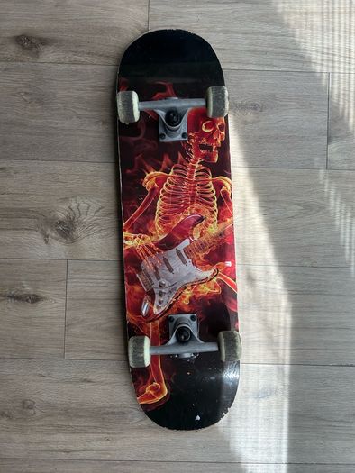 Skateboard EFFEA