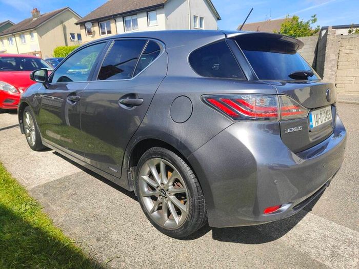 Lexus CT200H