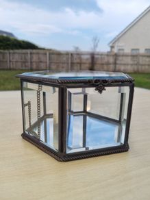 Hexagonal Metal Bevel Glass Jewellery Box