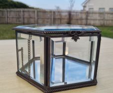 Hexagonal Metal Bevel Glass Jewellery Box