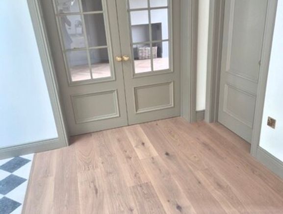 wood flooring fitter