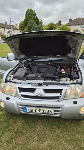 2006 Mitsubishi Pajero