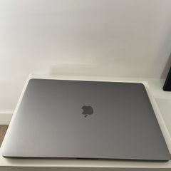 MacBook Pro 2019 16" i7 32GB 500GB