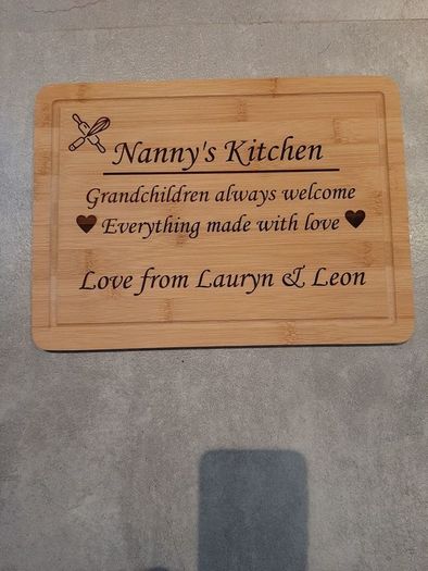 christmas present  gift, chopping board, plaque