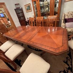 Dining Room 8 Seater Table and Dresser