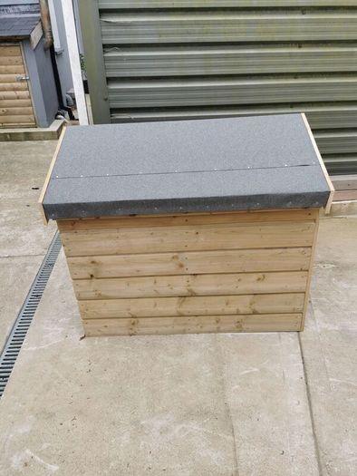dog kennel