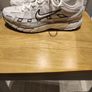 Nike unisex trainers size 7 Image 2