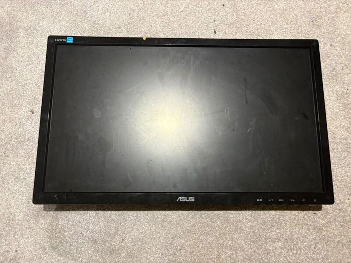 Asus Vg248qe 144hz 24" + Asus Ve228h 22" Monitors