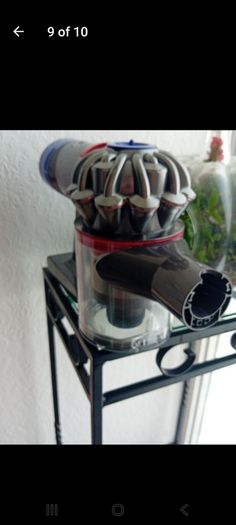 dyson v8