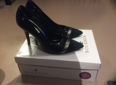 Amy Huberman shoes