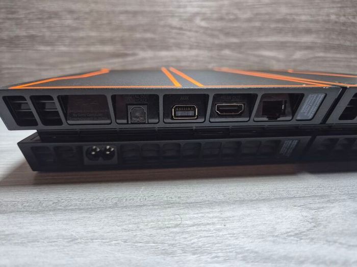 PS4 Call Of Duty Limited Edition 1TB Low Firmware 11.00 Great Condition