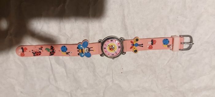 lulu ladybird watch,used condition,,see pictures,,price includes post to anywhere in Ireland thank you  sold as is .