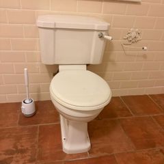 toilet Adelphi by shires,