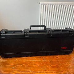 GUITAR CASE SKB Guitar Flight Case with wheels!!  iSeries Waterproof Strat/Tele Flight Case Model: 3i-4214-66