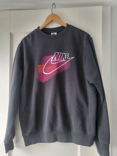 Nike sweatshirt