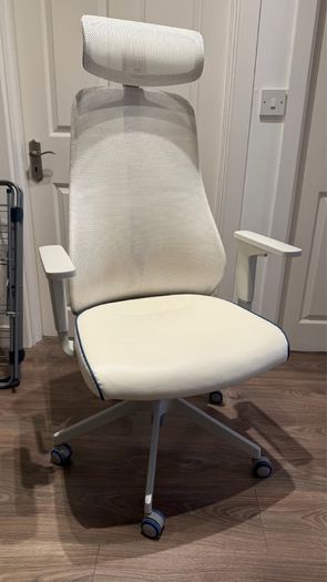 MATCHSPEL Desk/ Gaming chair