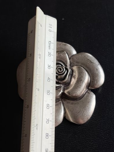 brooch