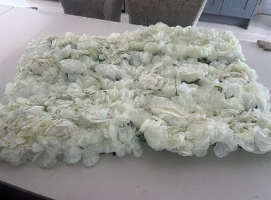 Silk flowers x 4