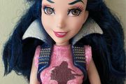 Descendants Doll Evie