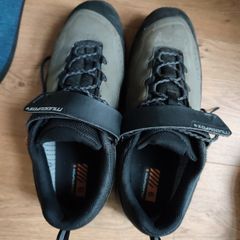 Muddy Fox waterproof SPD shoes size 9