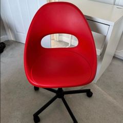 swivel chair