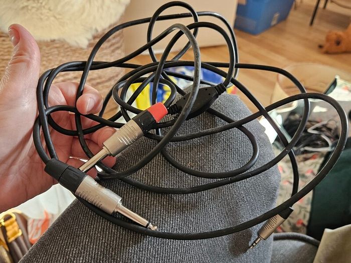 Guitar/Instrument Cables