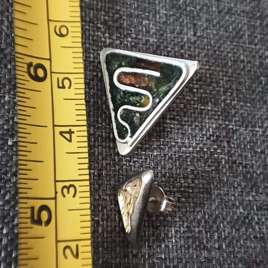 2x  silver earrings