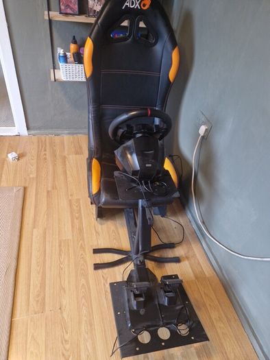 gaming chair wheel and peddles