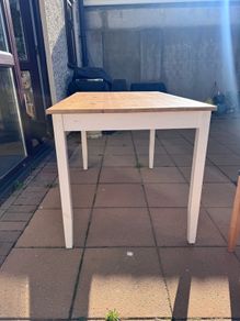 table and chairs