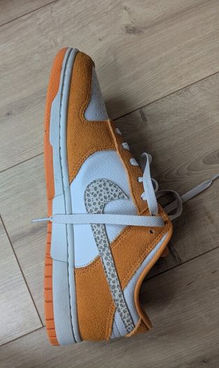 Nike Dunk Low Safari Swoosh - Kumquat Size UK 9