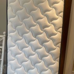 Ex Display - New Magnificent Top Quality Very Thick Single Mattress - Can Deliver
