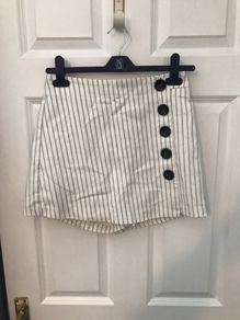 skort