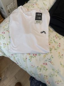 sports top