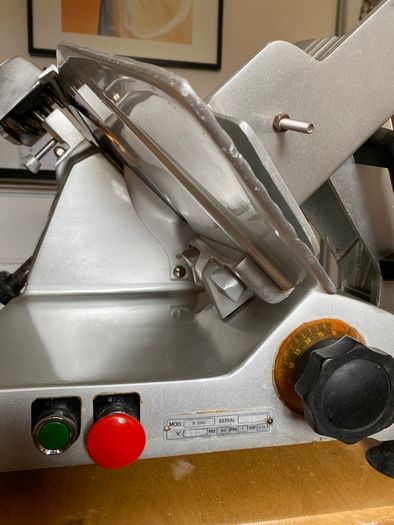 Meat Slicer (Commercial)