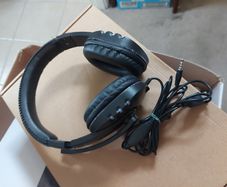AKZ Gaming Headset in excellent condition