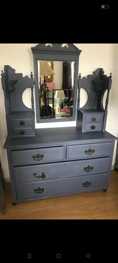 Dressing table & full length mirror