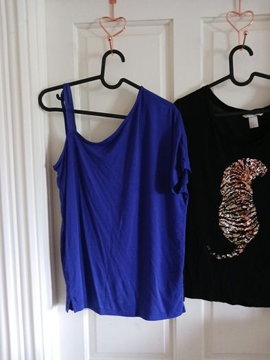 2 tshirts H&M and New look