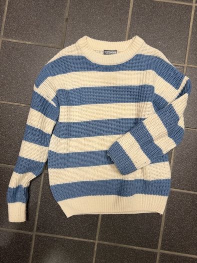 girls sweater
