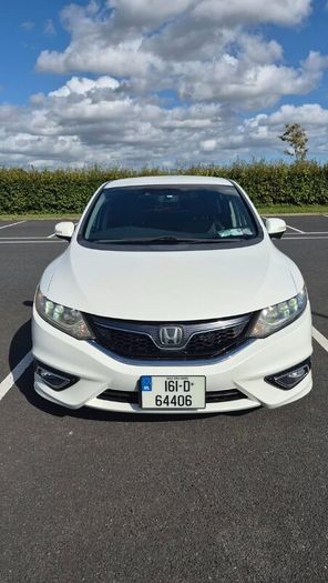 2016 Honda Jade 1.5, Hybrid (6 Seater)