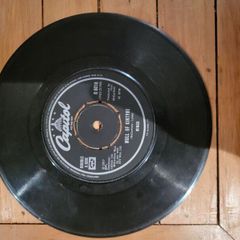 Wings, Mull of Kintyre, Girls School, 1977 UK 7 inch Vinyl, No Sleeve