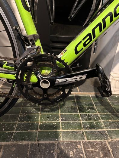 Complete Wahoo Smart Indoor Cycling Setup and Cannondale Road Bike