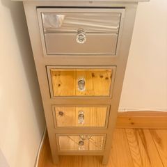 mirrored bedside lockers