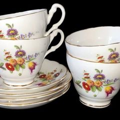 Vintage Winston Fine Bone China Teacups & Saucers