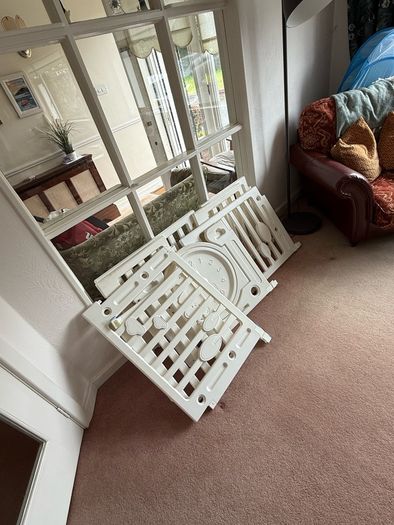 Baby play pen