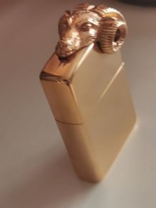 Vintage Zippo 250G Ram Head Gold Electroplate. Sculptured Series. Appears Unfired