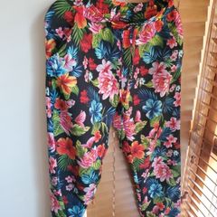 Terranova Tropical Floral Trousers/Joggers Colourful Summer Print