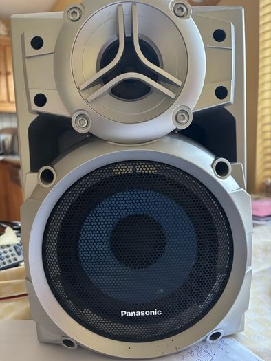 panasonic MP3 player with speakers